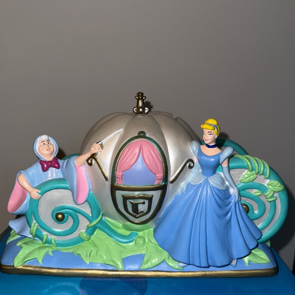 Disney Vintage Princess Cinderella Carriage Bank Fairy Godmother Money Coin